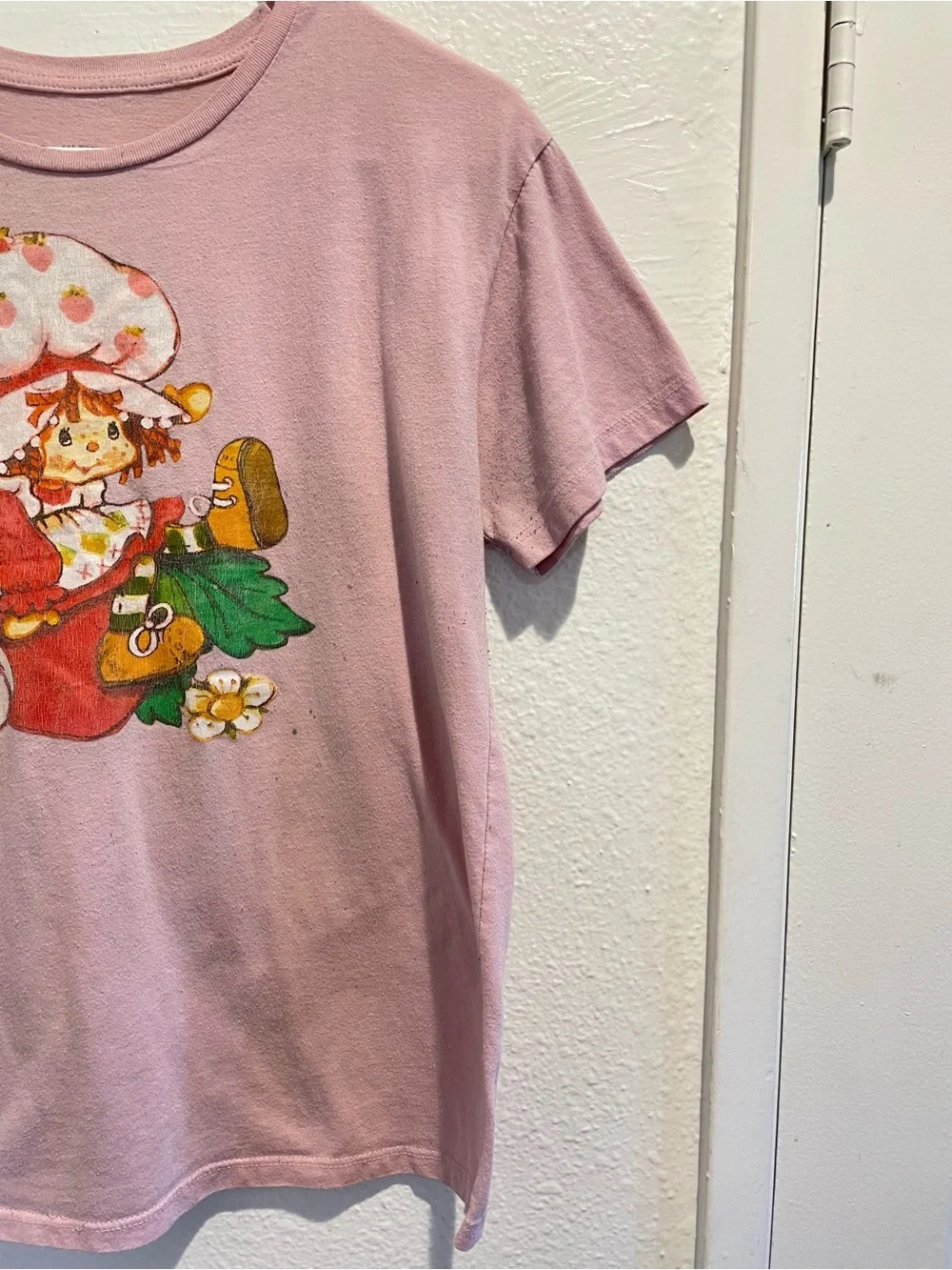 🍓 80s Retro Strawberry Shortcake Pink Graphic Tee 🍰 Girls XL / Fits Adult S